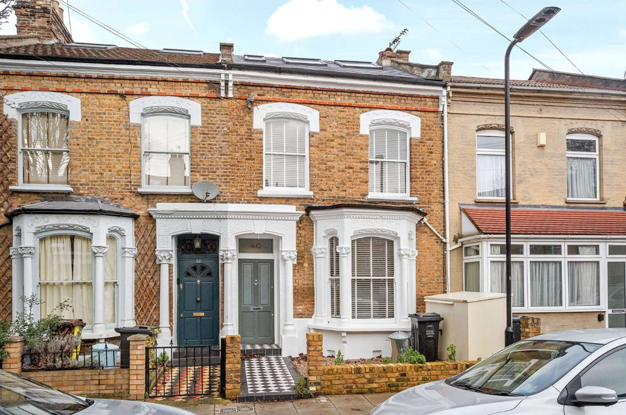 Lavers Road London, N16 0DT