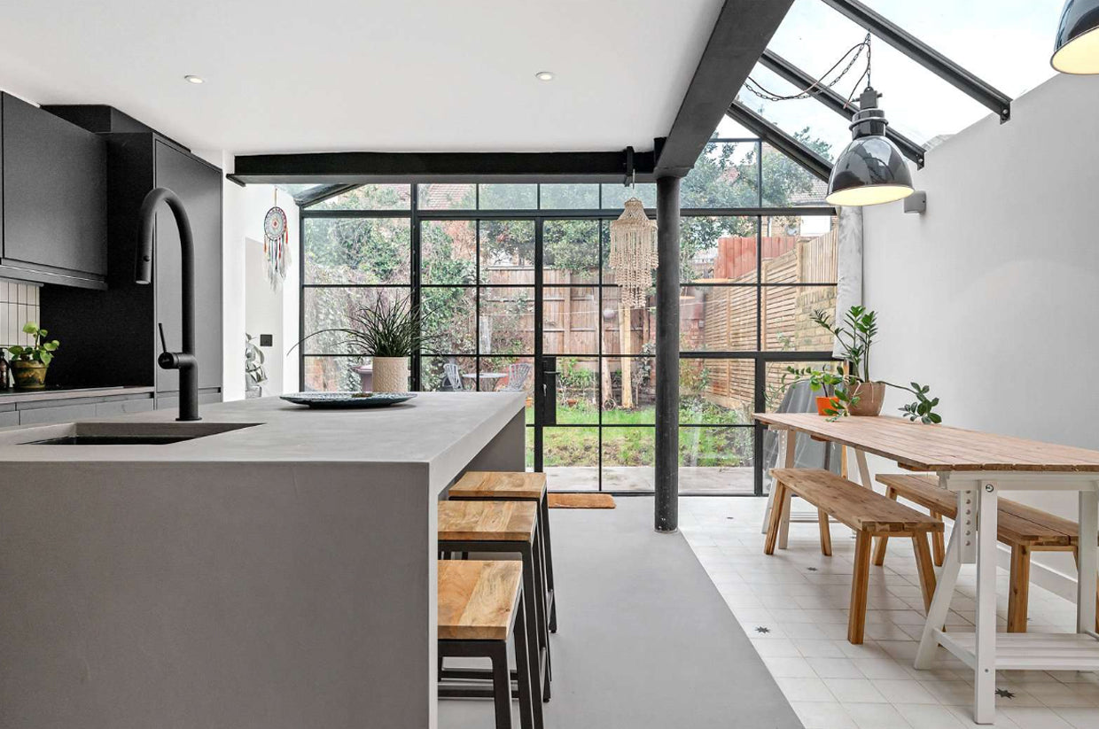 Lavers Road London, N16 0DT