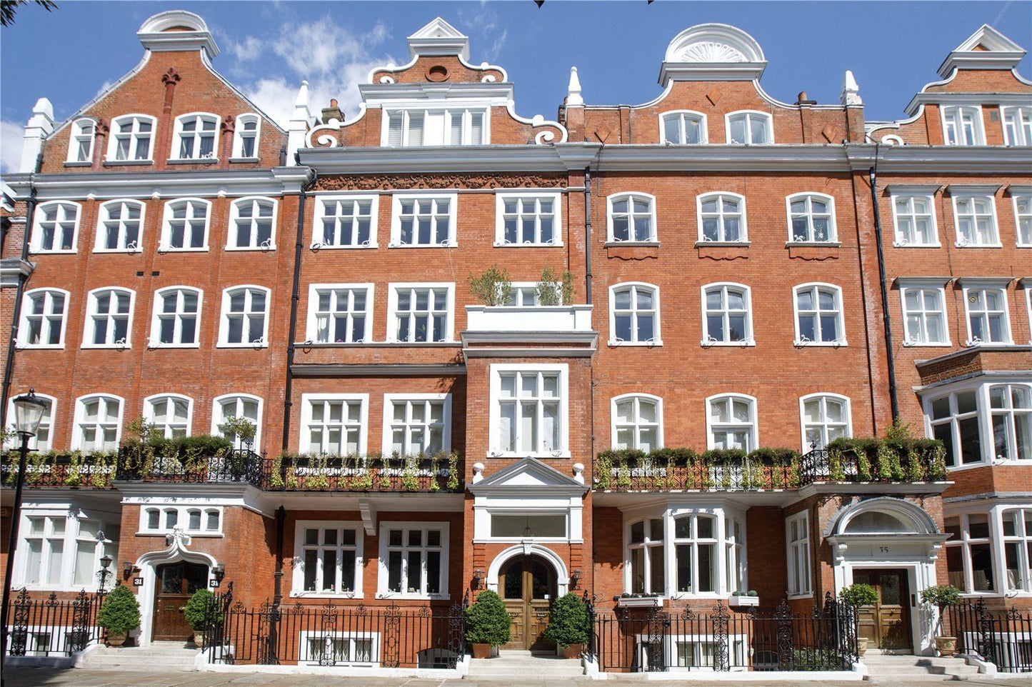 Lennox Gardens, London, SW1X