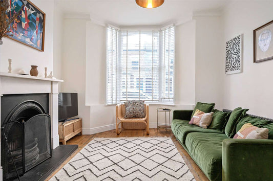 Lavers Road London, N16 0DT