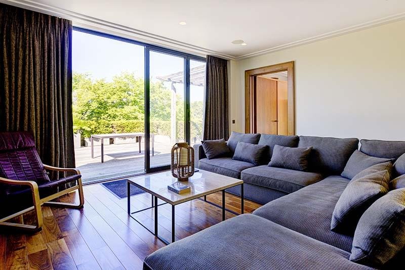 49, The Bishops Avenue, N2