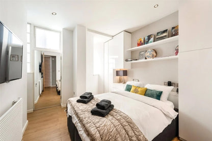 Lowndes Square Knightsbridge SW1X