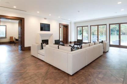 Courtenay Avenue, Highgate, N6