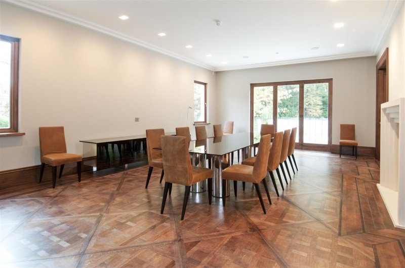 Courtenay Avenue, Highgate, N6