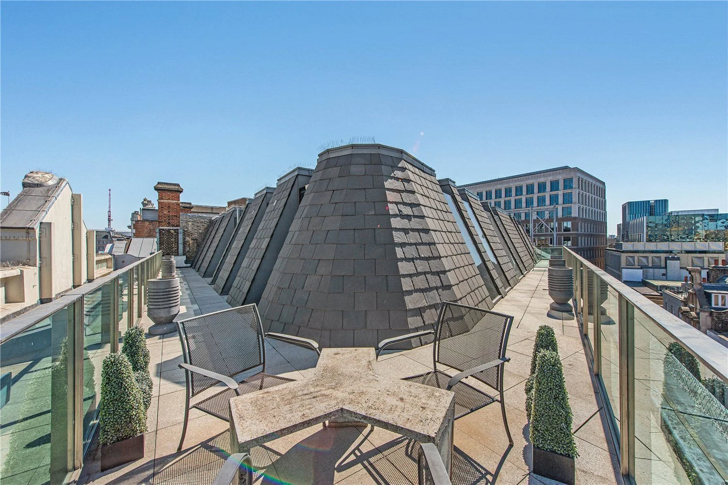 Dering Street, Mayfair, W1S