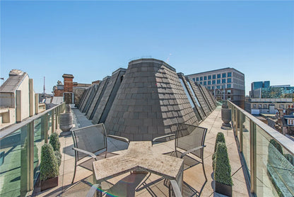 Dering Street, Mayfair, W1S