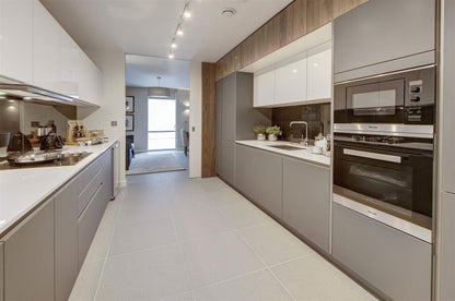 Finchley Road, Golders Green, NW11