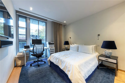 Knightsbridge, London, SW7