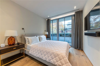 Knightsbridge, London, SW7