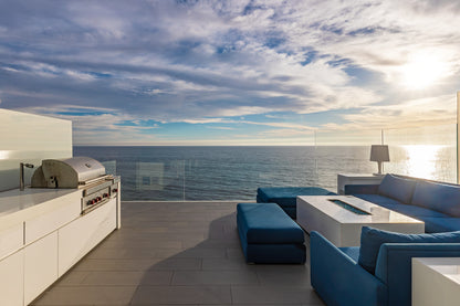 Sea Level Drive, Malibu, California, USA