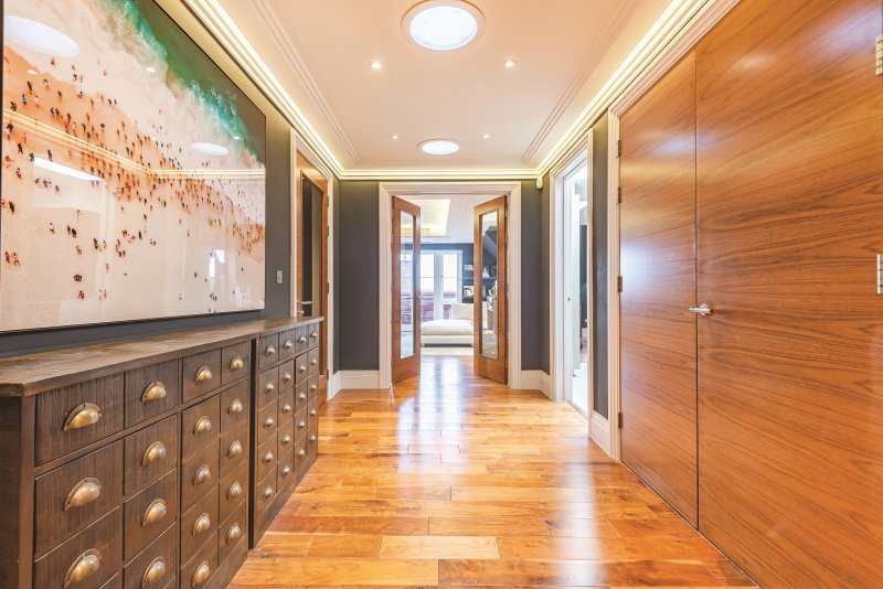 Mill Hill Place, NW7