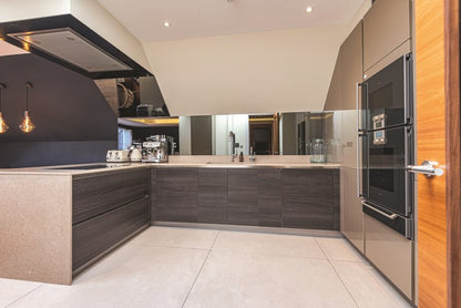Mill Hill Place, NW7