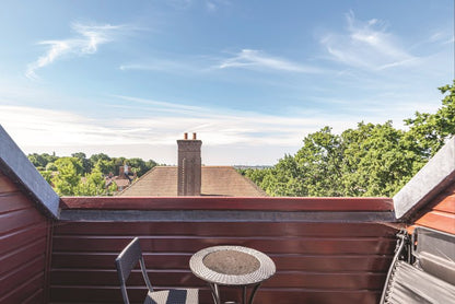Mill Hill Place, NW7