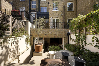 Moore Street, Chelsea, SW3
