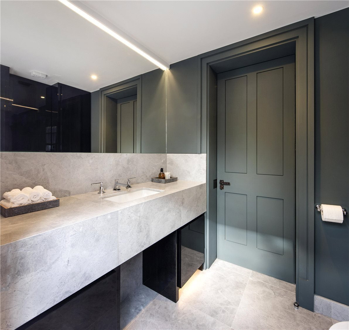 Trevor Square, Knightsbridge, SW7