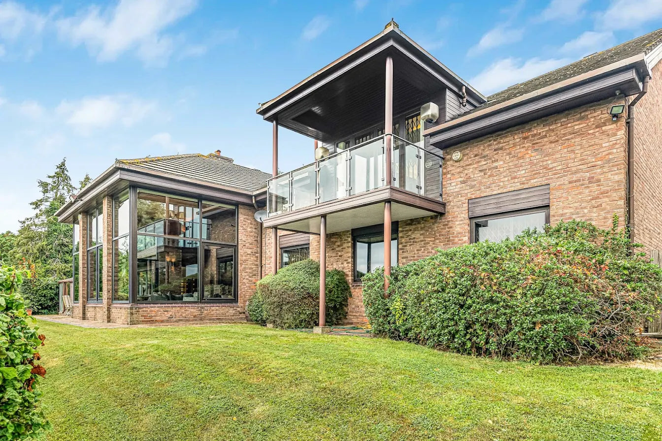 Totteridge  Village, N20