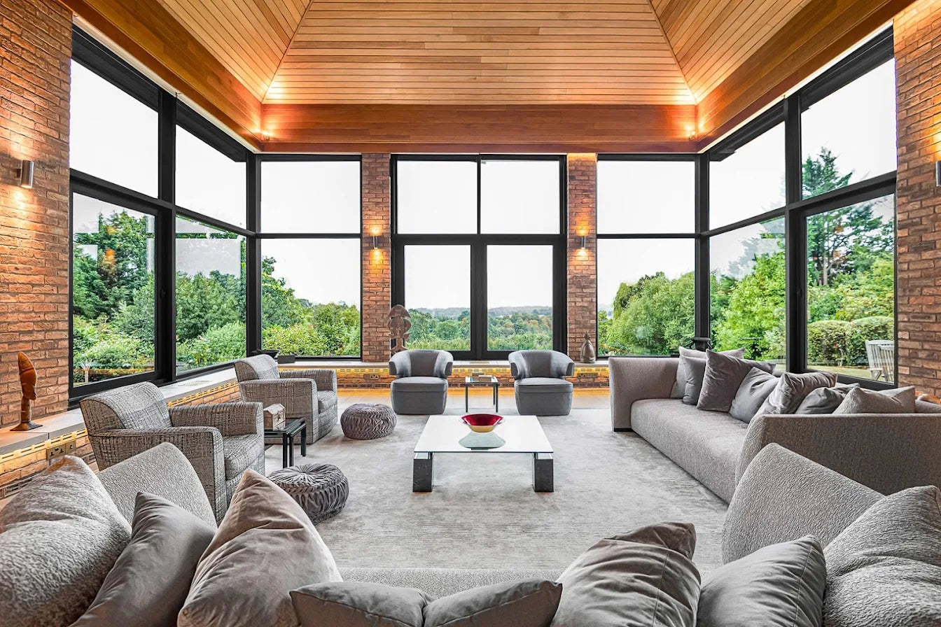 Totteridge  Village, N20