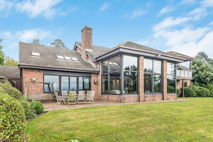 Totteridge  Village, N20