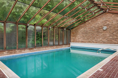 Totteridge  Village, N20