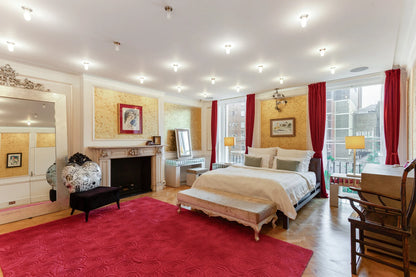 Devonshire Place, W1G